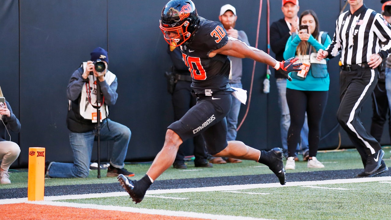 STAT WATCH: Hubbard on pace for top rushing total since 2014